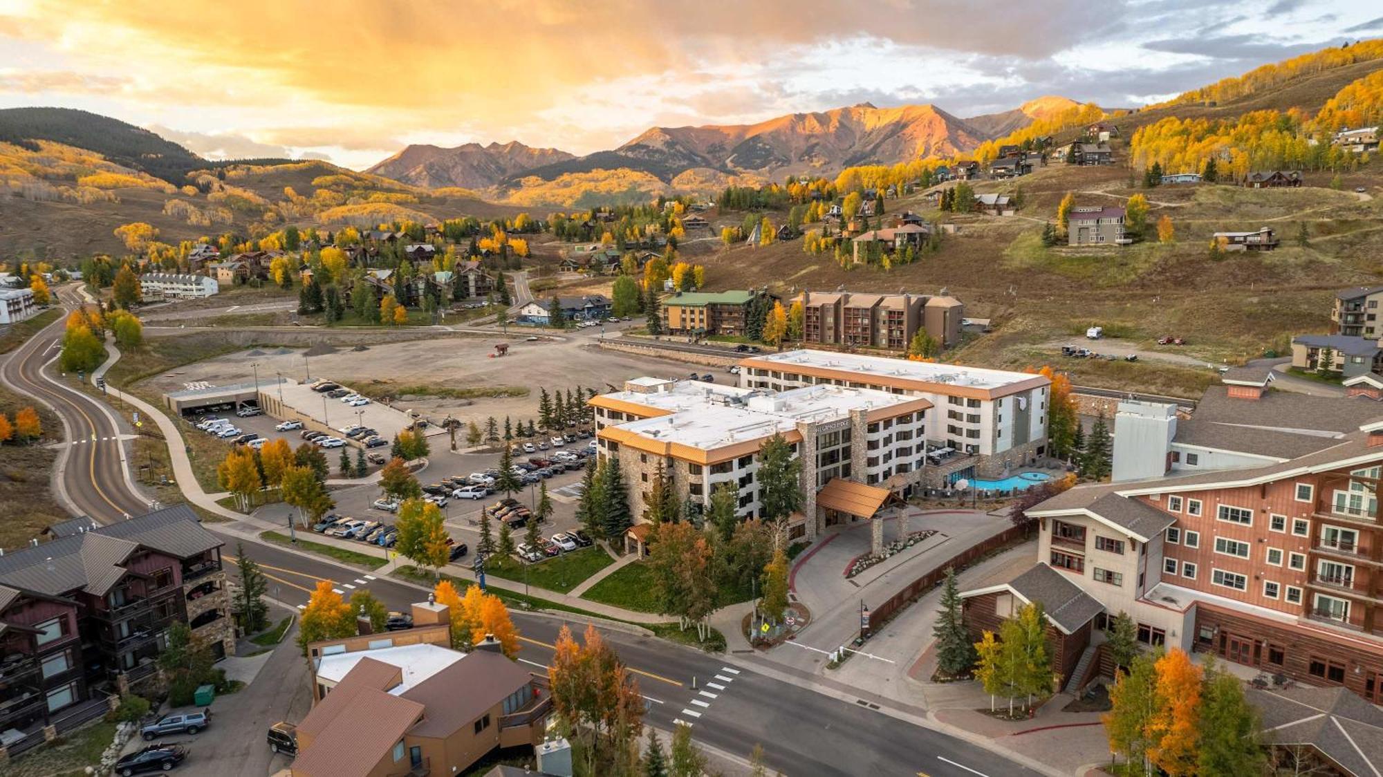 1Bd 274 Perfect Location With Pool And Hot Tub Villa Crested Butte Bagian luar foto
